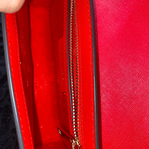 Sold - Picture 4 of 6